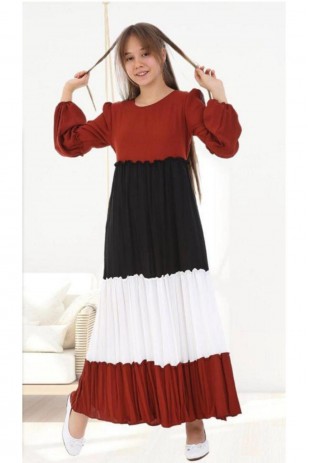 Rotes, dreifarbig verziertes Mädchenkleid