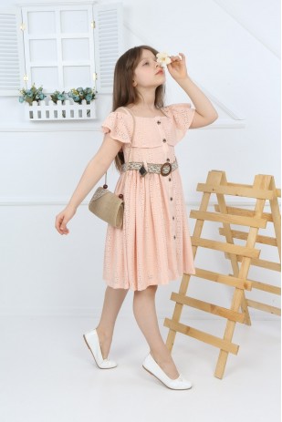 فستان دانتيل بأزرار وحزام على كامل التصميم مع حقيبة