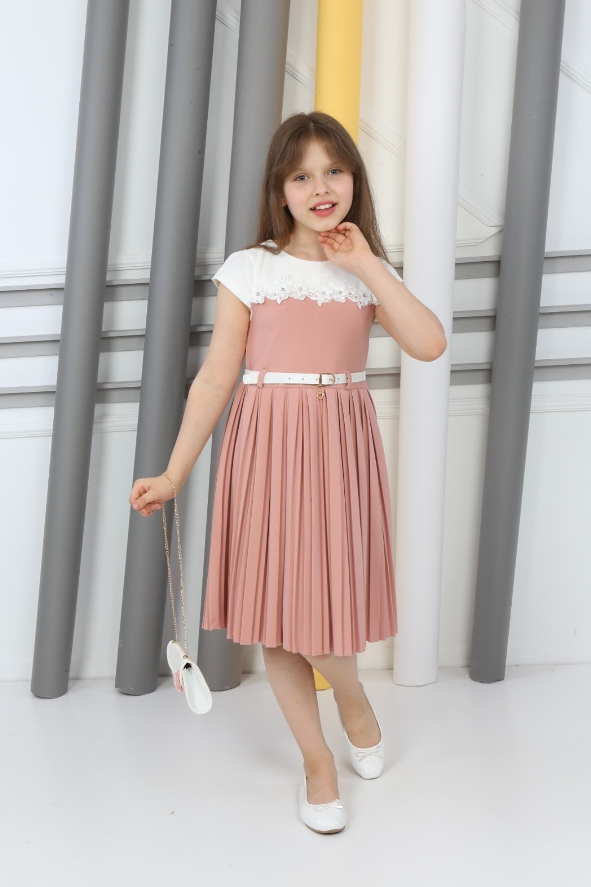 Faltentaschenkleid