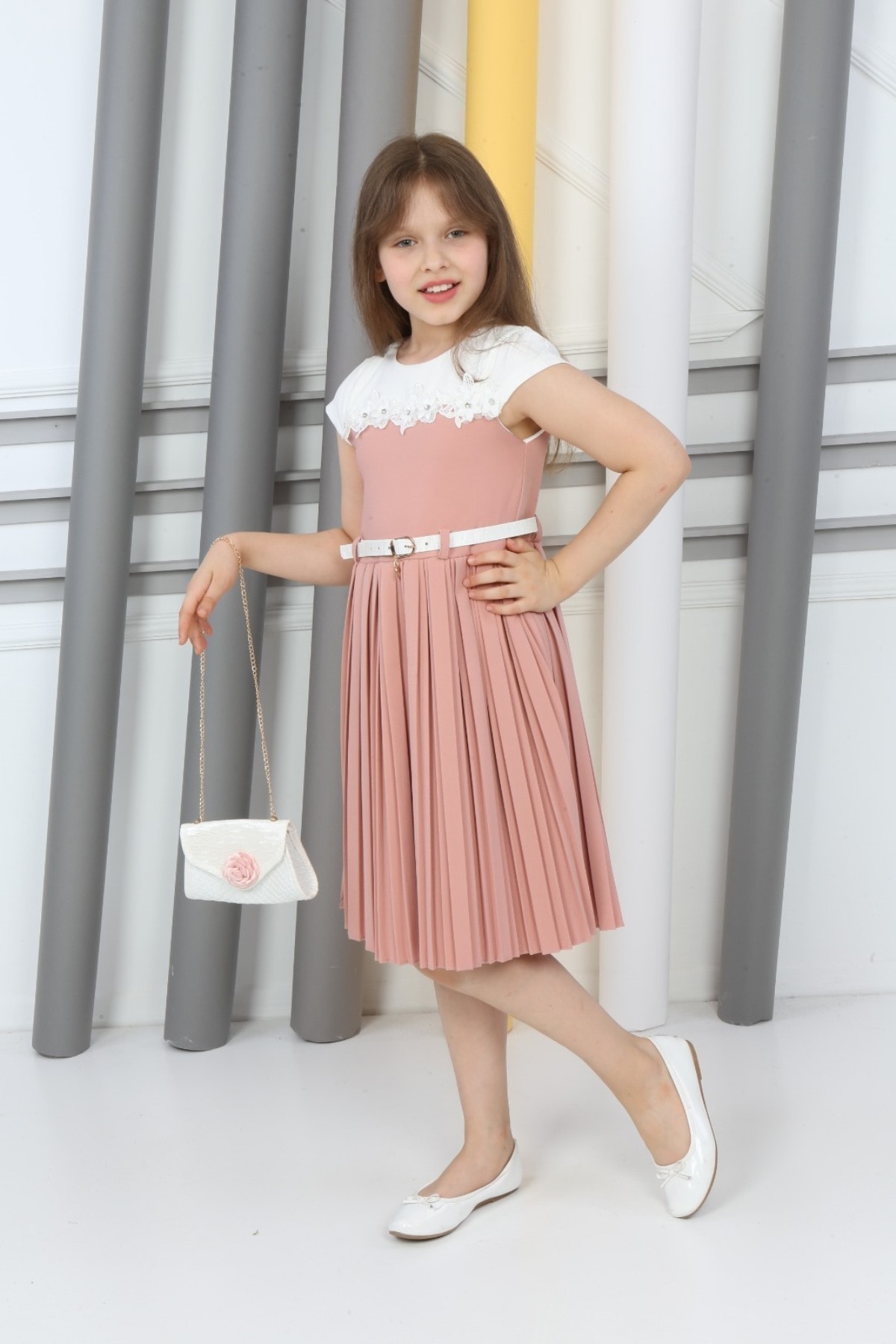 Faltentaschenkleid