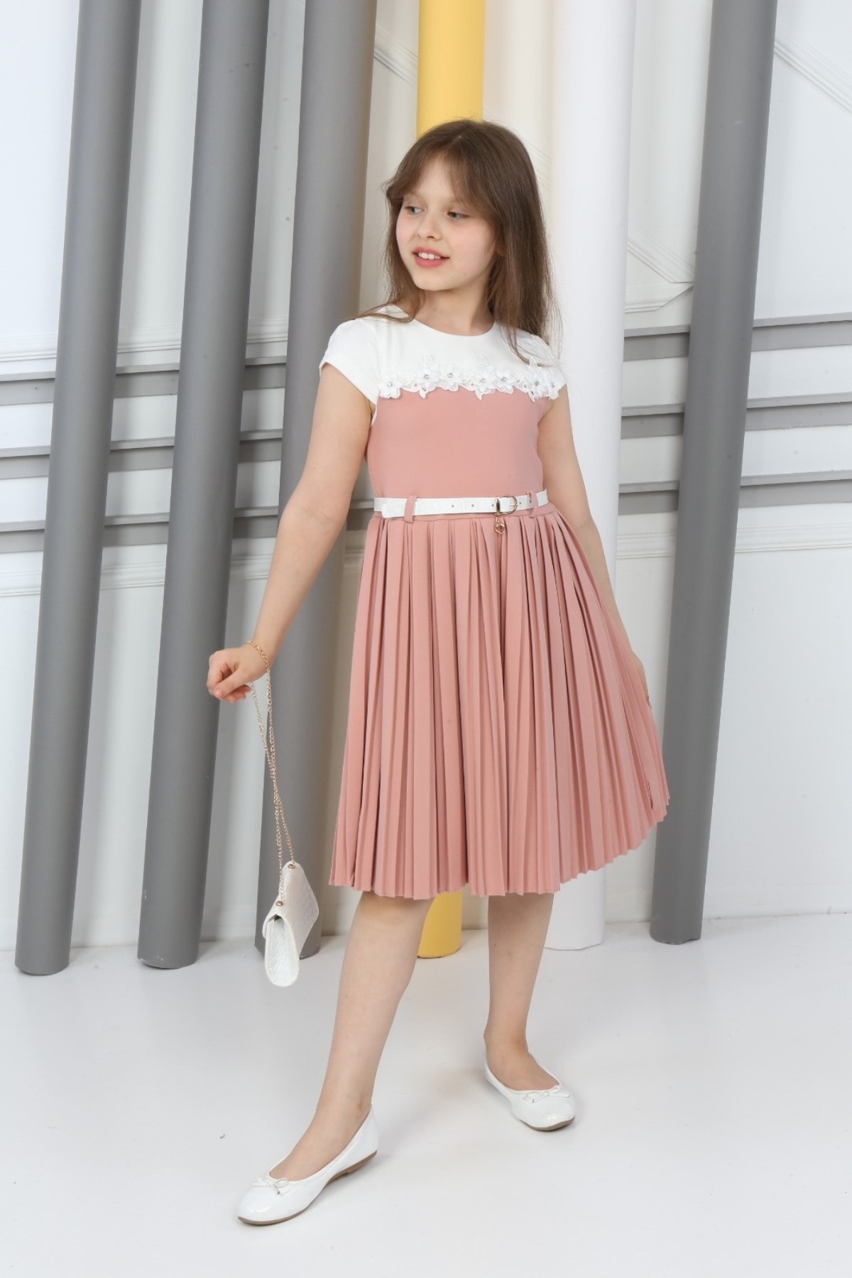 Faltentaschenkleid