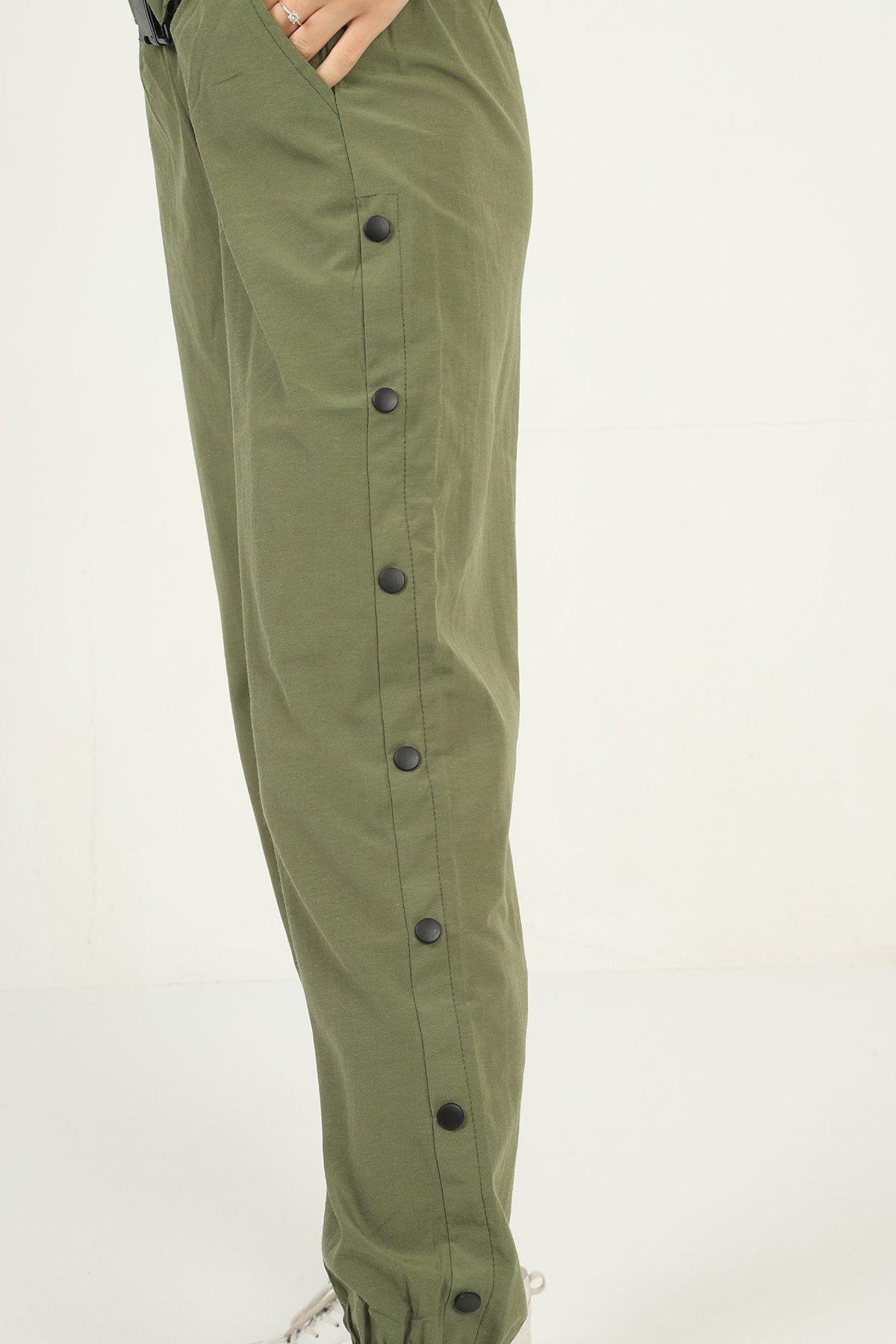 Womens Pockets Side Snap Detail Pants with Elasticized Bottom
