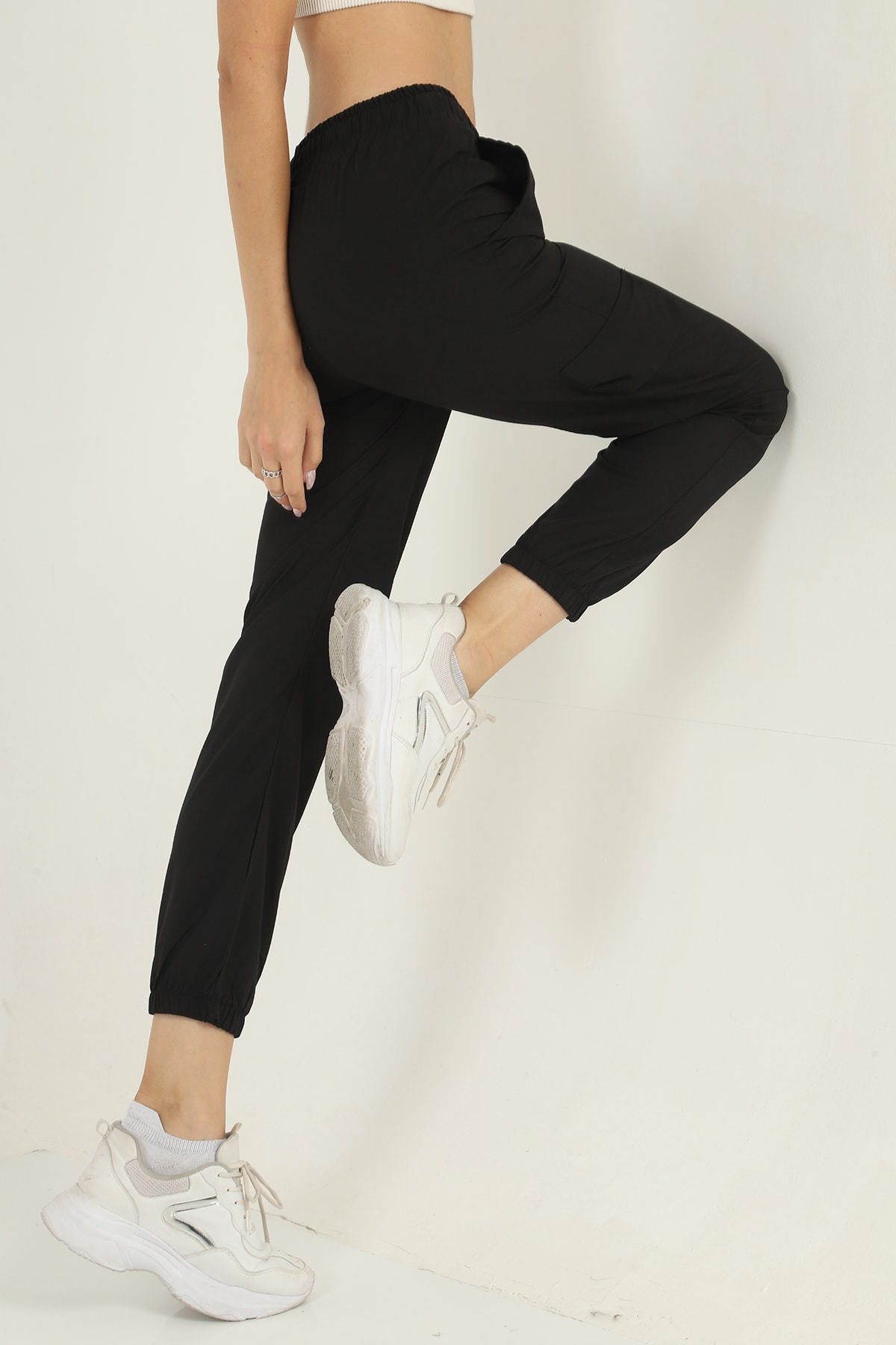Womens Elastic Bottom Pants with Pockets