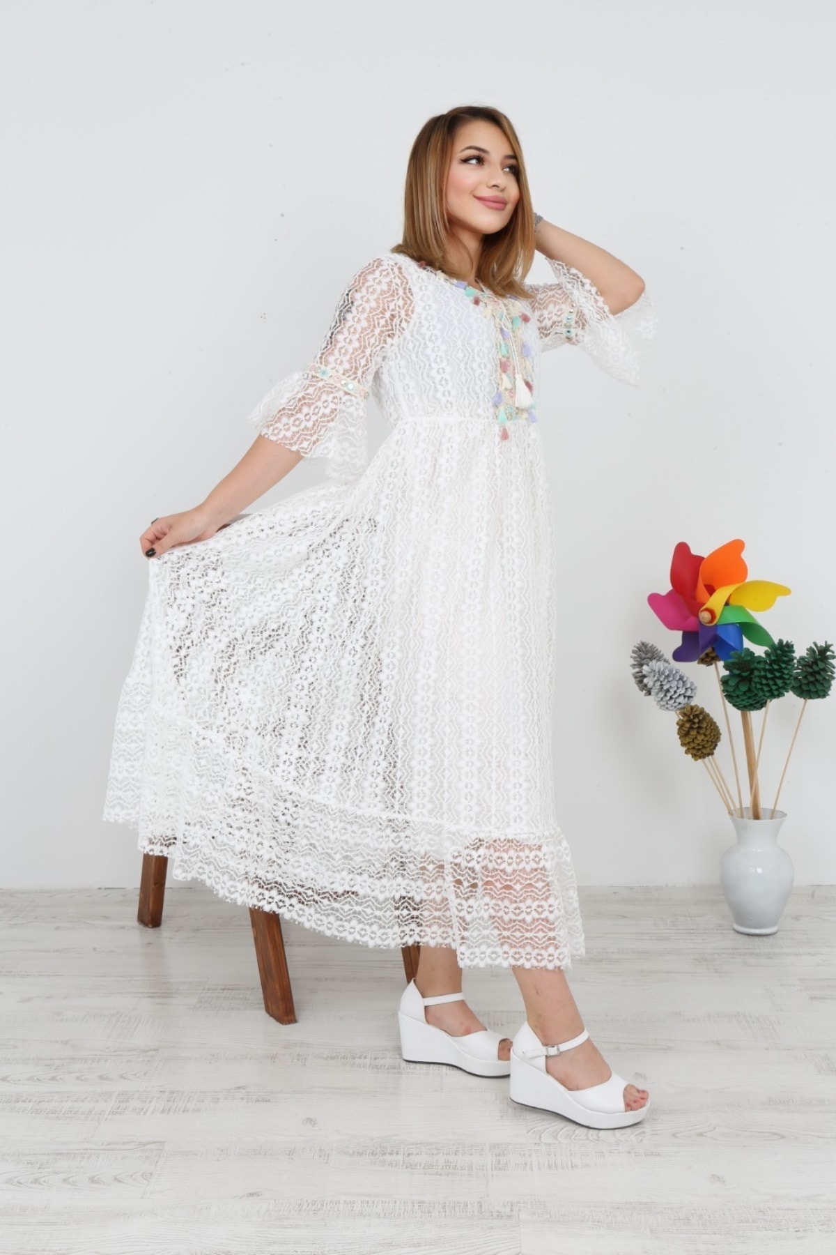 Doppeltes Sommer-Spitzenkleid für Damen