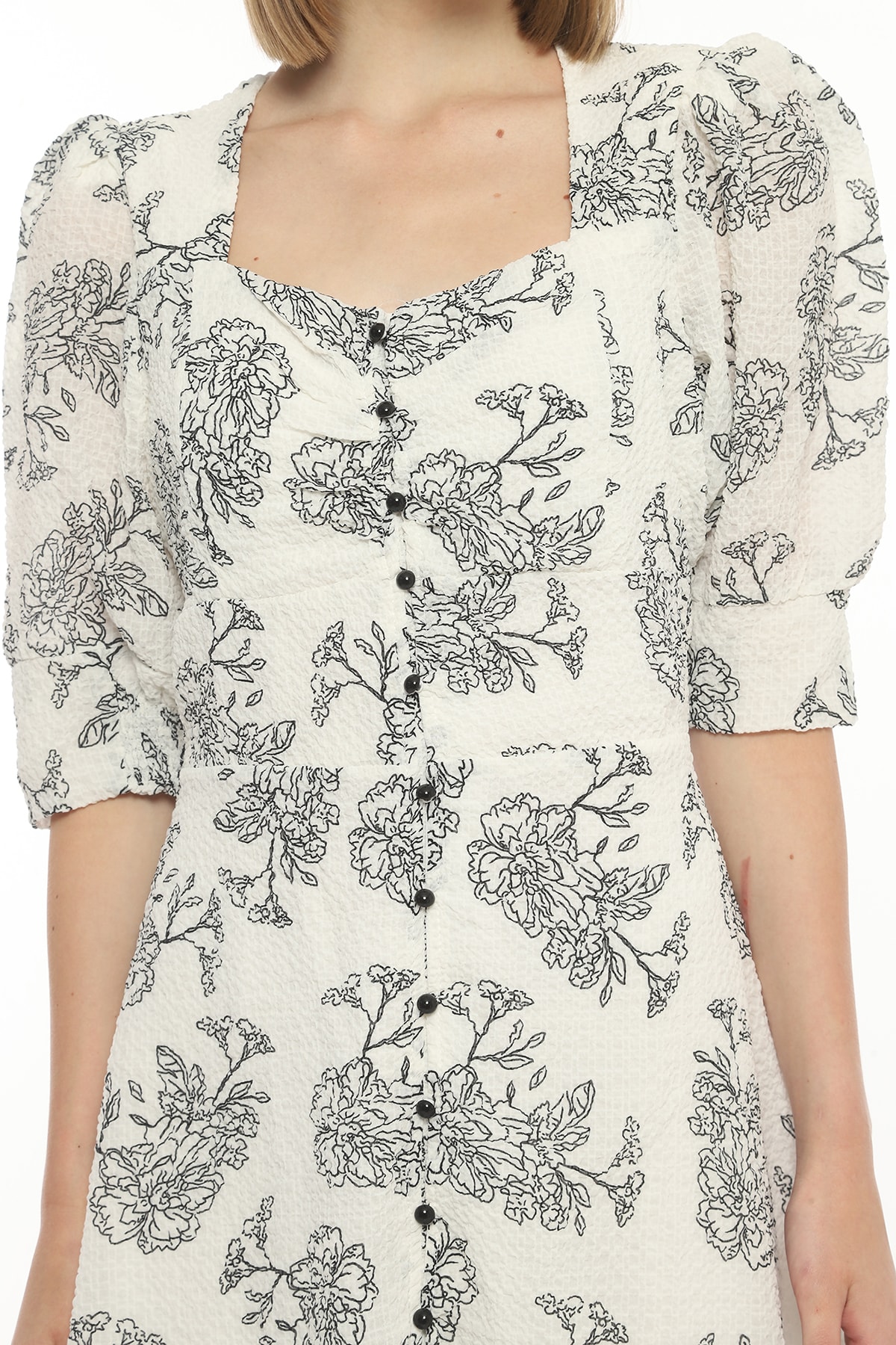 Damen-Neckholder-Kleid mit Blumenmuster