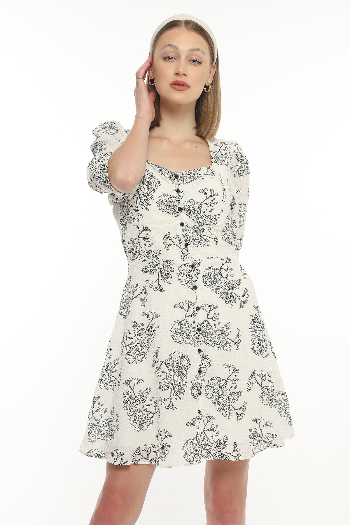Damen-Neckholder-Kleid mit Blumenmuster