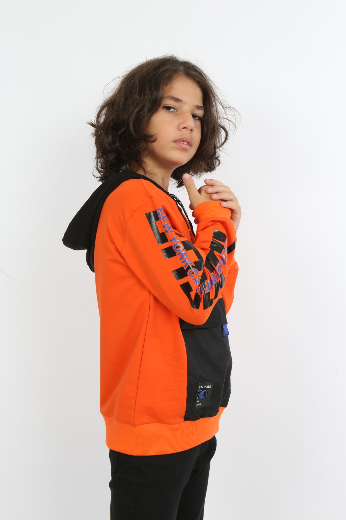 Erkek Çocuk Baskılı Kapüşonlu Cepli Sweatshirt