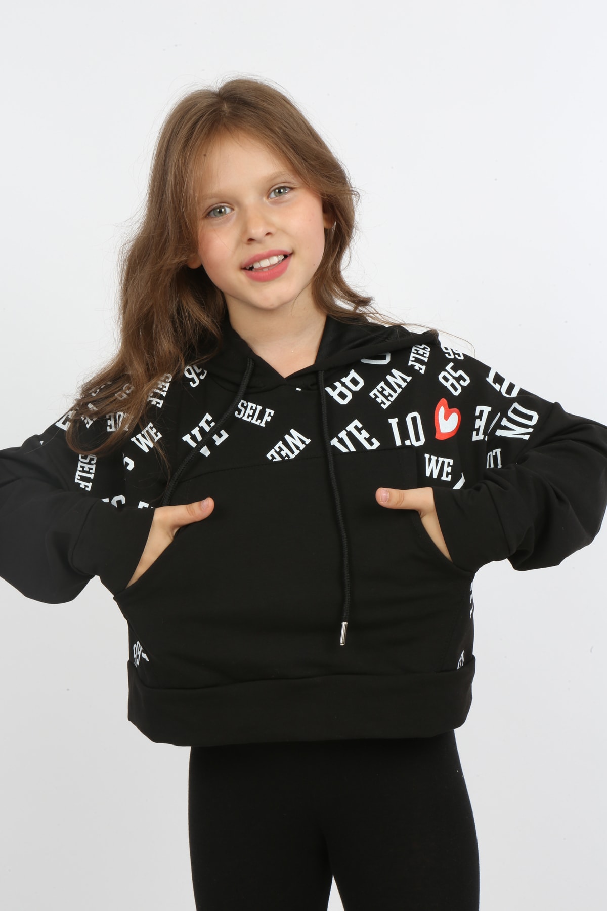 Kız Çocuk Göbek Üstü Kapüşonlu Cepli Baskılı Sweatshirt