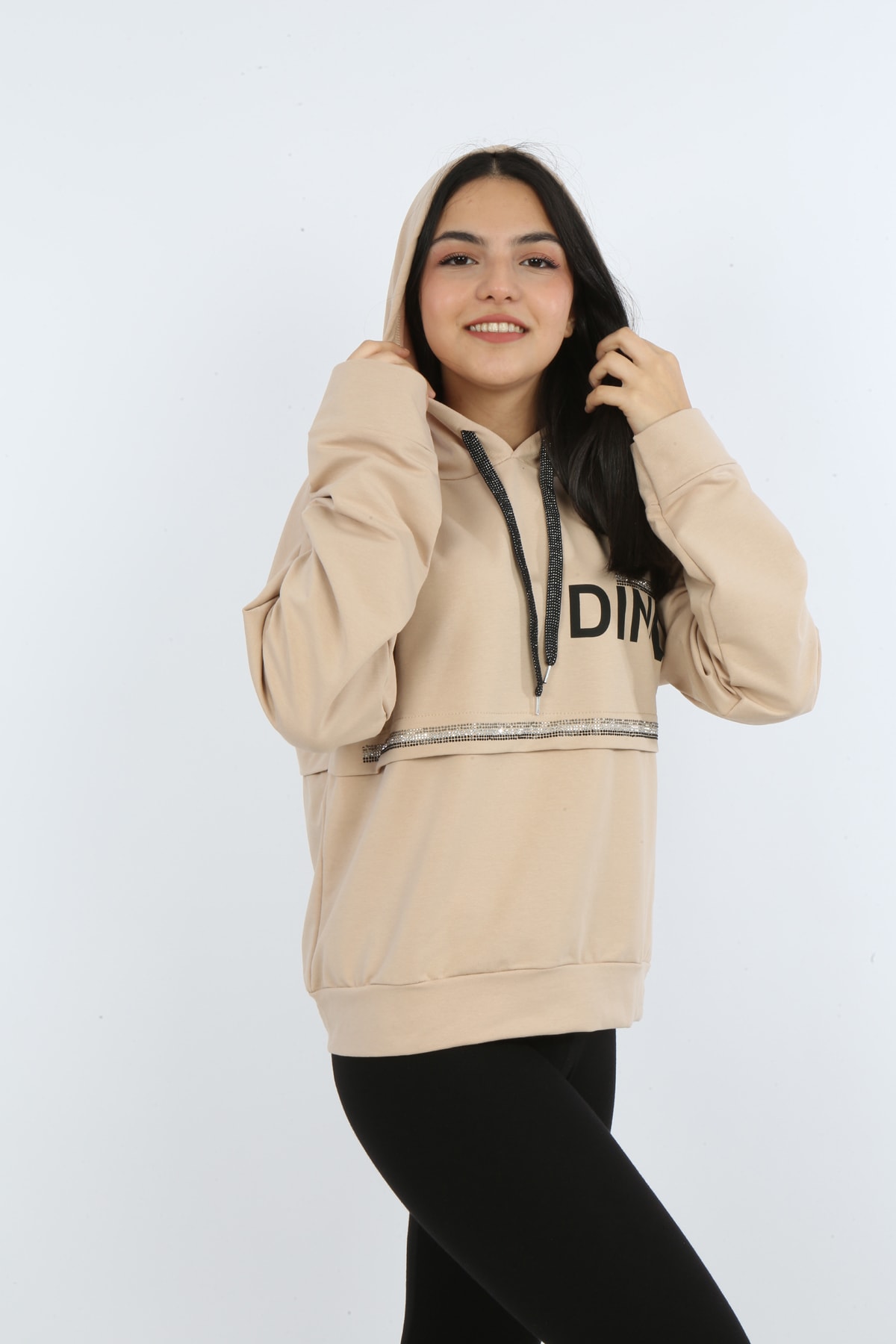 Kız Çocuk Önü Taş Detaylı Baskılı Sweatshirt