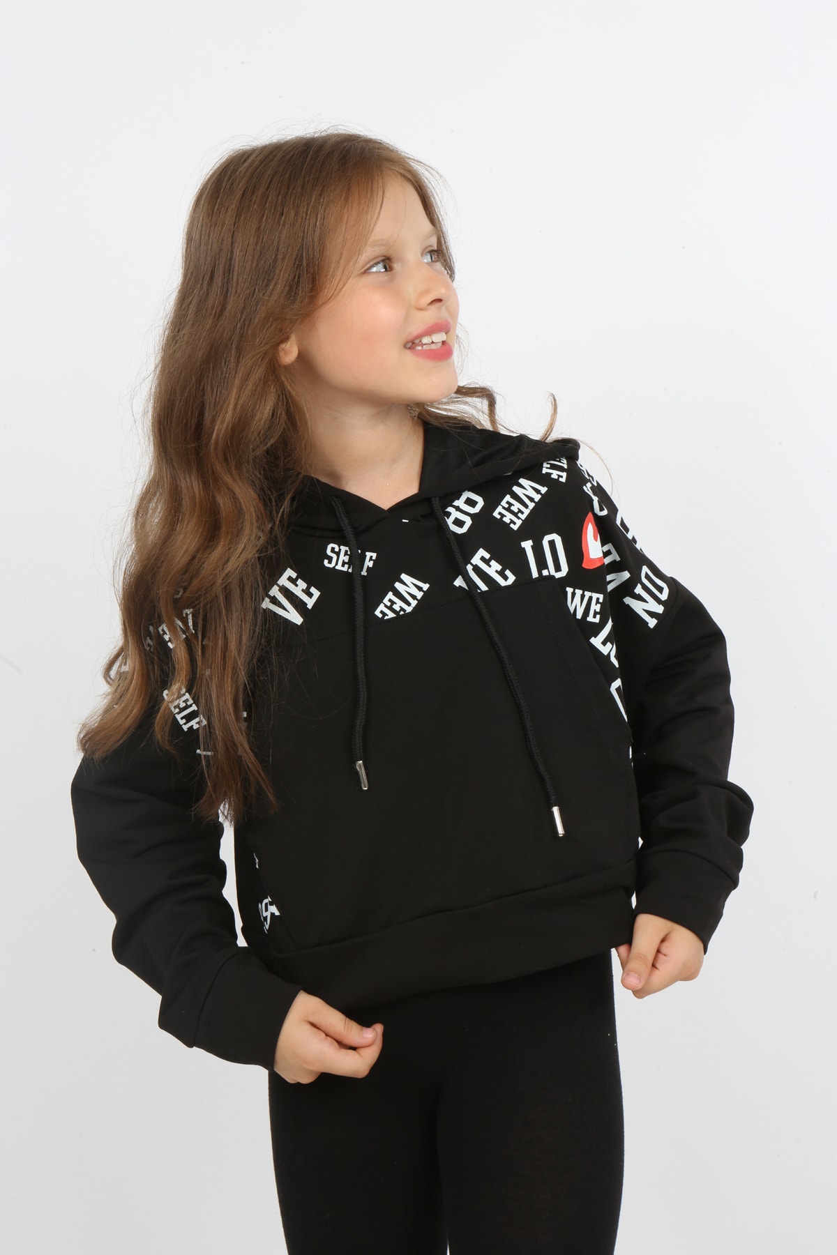 Kız Çocuk Göbek Üstü Kapüşonlu Cepli Baskılı Sweatshirt