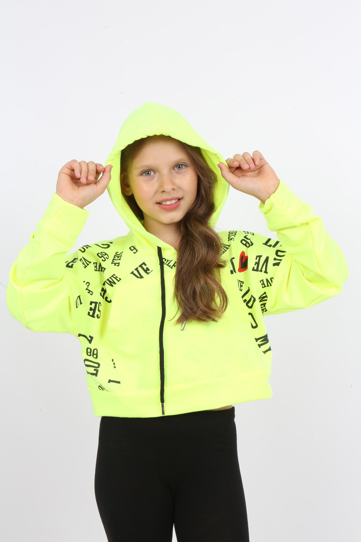 Kız Çocuk Göbek Üstü Kapüşonlu Cepli Baskılı Sweatshirt