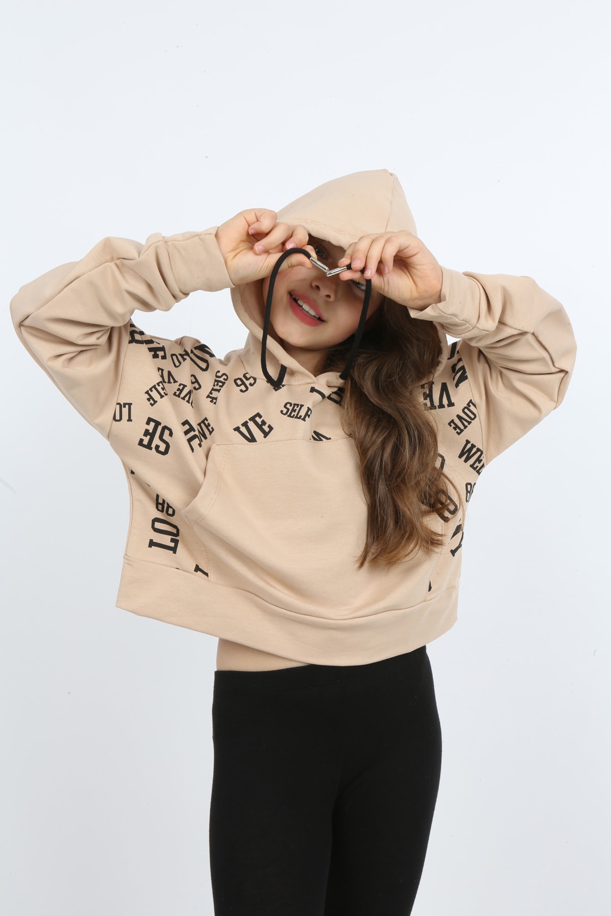 Kız Çocuk Göbek Üstü Kapüşonlu Cepli Baskılı Sweatshirt