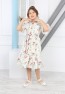 Mädchenkleid mit Blumenmuster und Gürtel