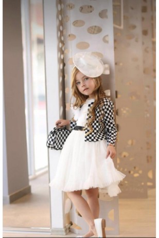 فستان بناتي منقوش مع حقيبة وبروش تاج