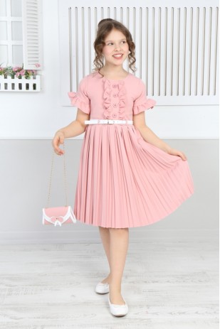 Плиссированное платье-мешок с поясом для девочки