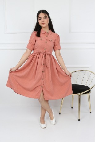 Платье длиной до официанта на пуговицах