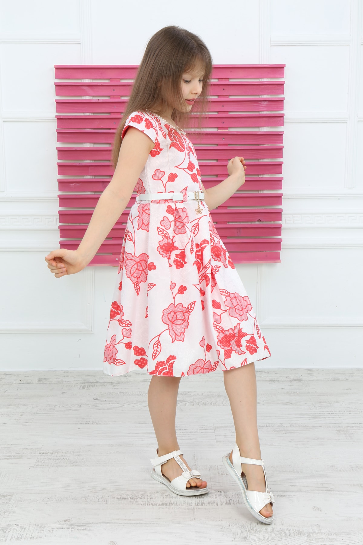 Jacquard-Kleid mit Rosenmuster