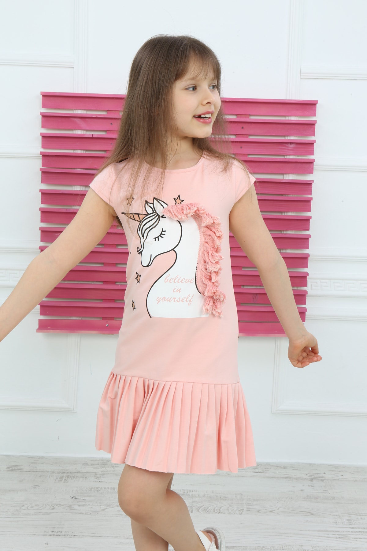 Rosa Rock-Plisseekleid für Mädchen