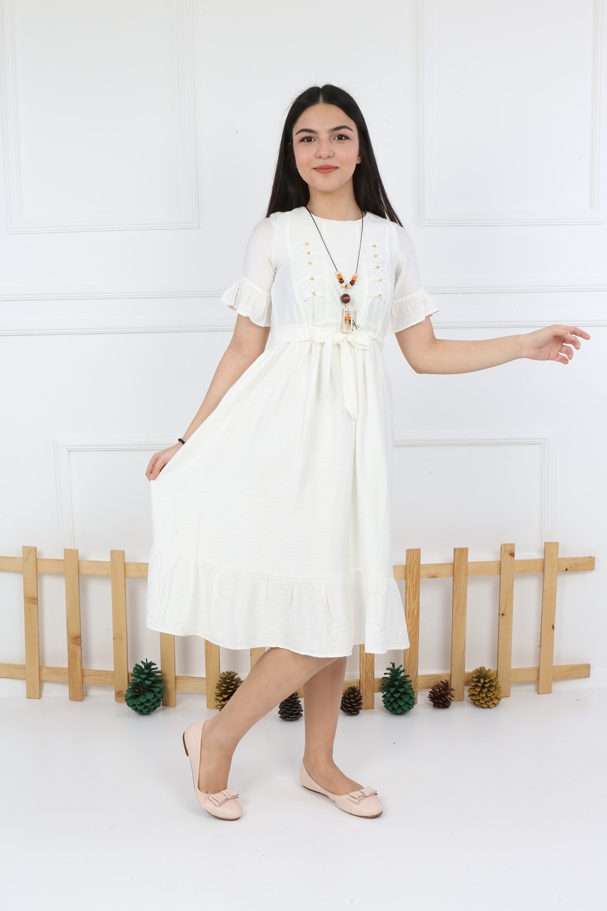 Cremefarbenes langes Halskettenkleid für Mädchen