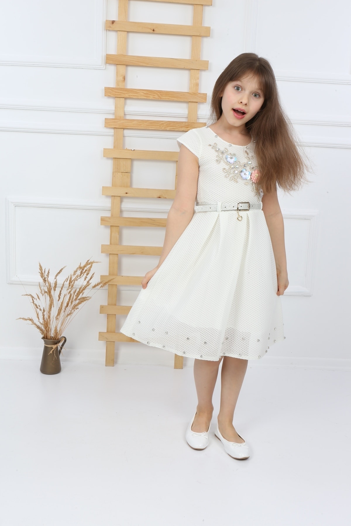 Cremefarbenes Rock-Stone-Kleid für Damen