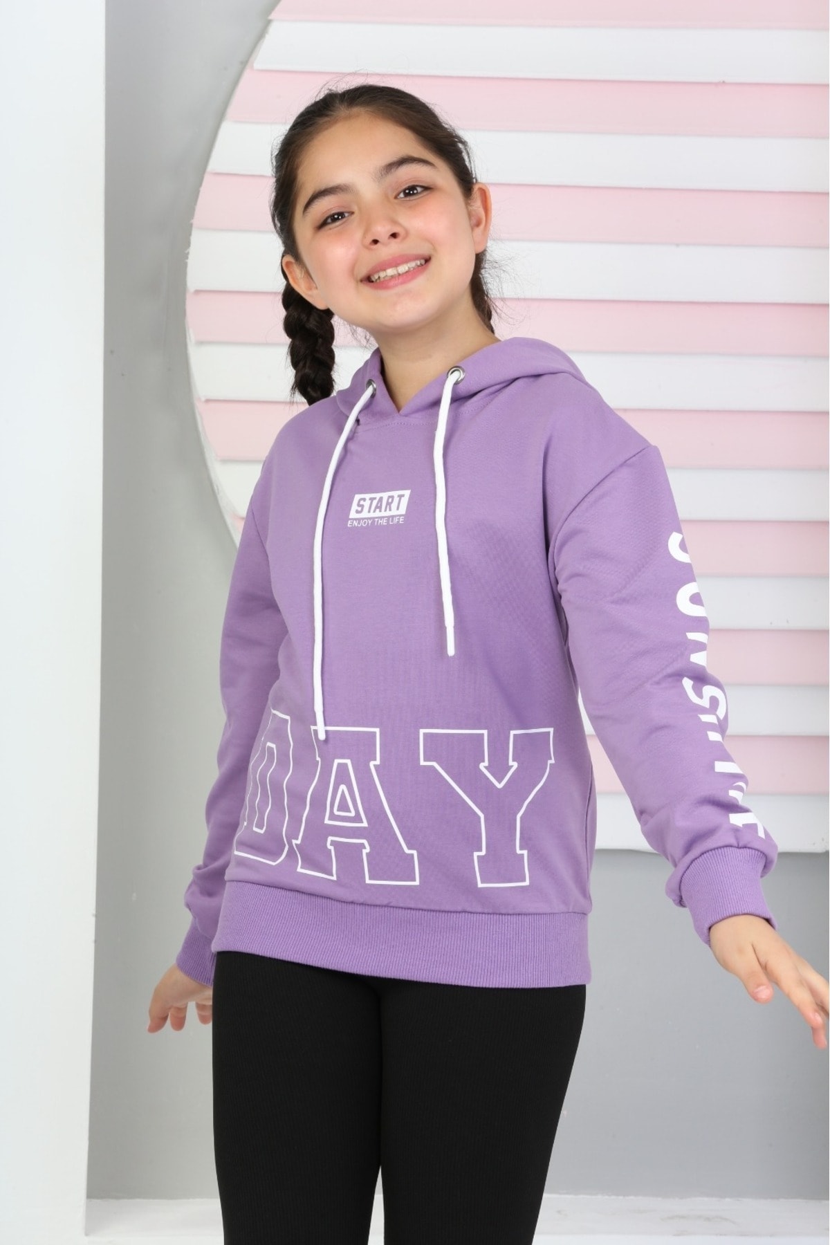 DAY BASKILI İKİ İPLİK KOPŞONLU SWEATSHİRT