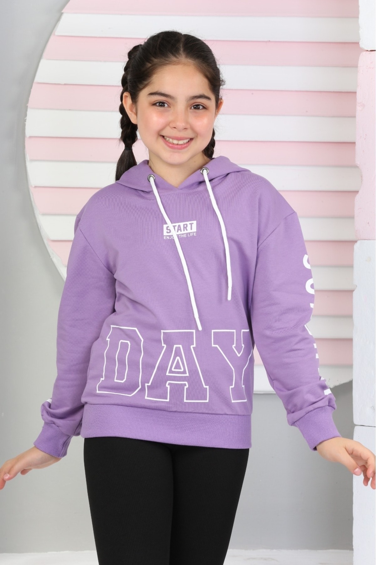 DAY BASKILI İKİ İPLİK KOPŞONLU SWEATSHİRT